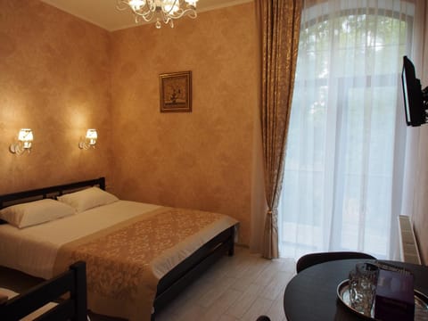 Bed, TV and multimedia, Photo of the whole room
