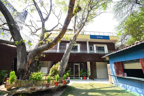 Property building, Facade/entrance