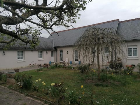 Le Clos des Roses Bed and Breakfast in Centre-Val de Loire