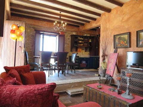 TV and multimedia, Living room, Seating area