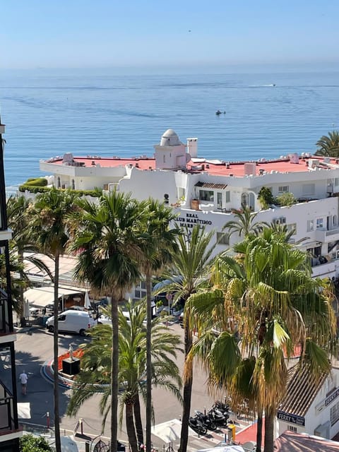 View (from property/room), Sea view, Street view