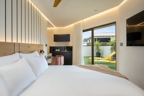 Bed, Photo of the whole room