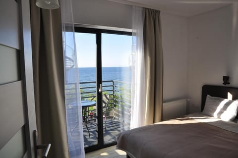 Bed, View (from property/room), Balcony/Terrace, Photo of the whole room, Bedroom, Sea view