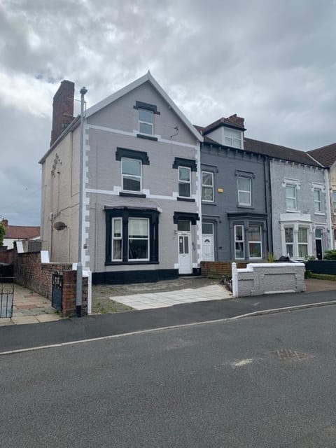 Property building, Street view