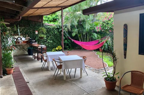 Patio, Restaurant/places to eat, Garden, Garden view