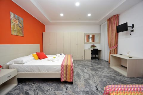 Photo of the whole room, City view