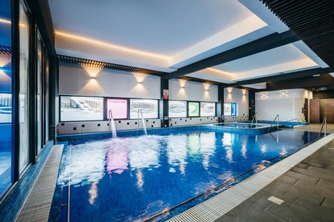 Spa and wellness centre/facilities, Pool view, Swimming pool