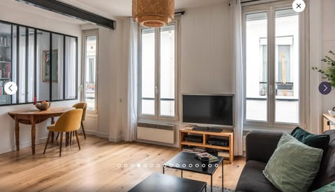 Communal lounge/ TV room, TV and multimedia, Living room, Seating area