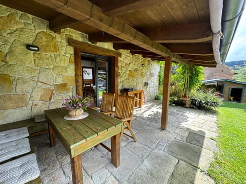 Property building, Breakfast