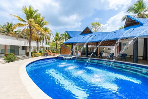 Property building, Day, Pool view, Swimming pool