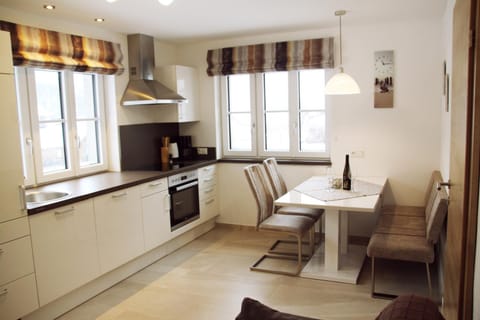 Kitchen or kitchenette, Photo of the whole room