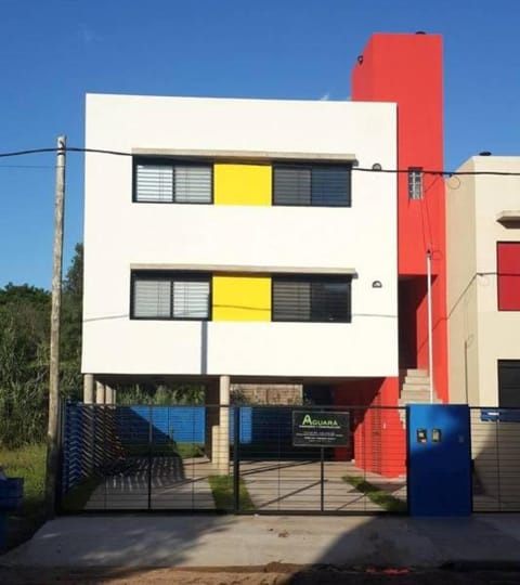 Property building, Facade/entrance, Bird's eye view, City view, Street view