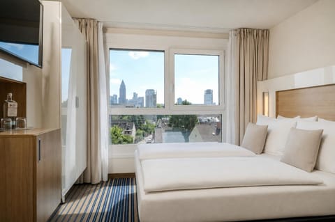 City view, soundproof, air conditioner