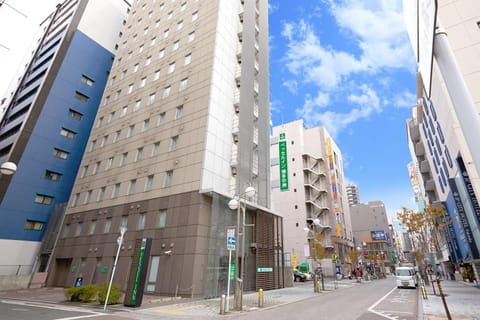 Property building, Facade/entrance, Area and facilities