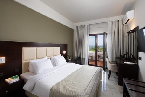 Heaven Hotel Thessaloniki Airport Hotel in Halkidiki