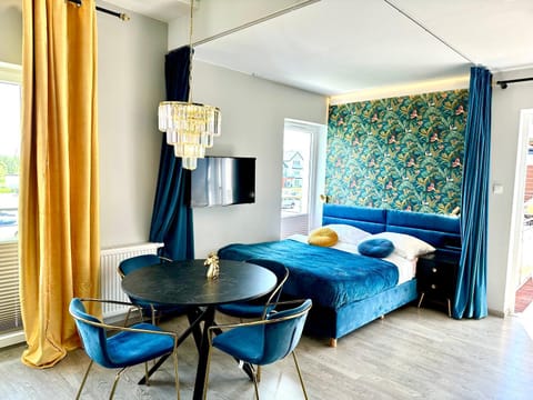 Living room, Photo of the whole room, Bedroom