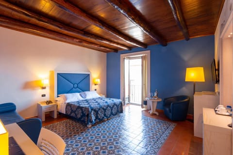 Bed, Balcony/Terrace, Bedroom