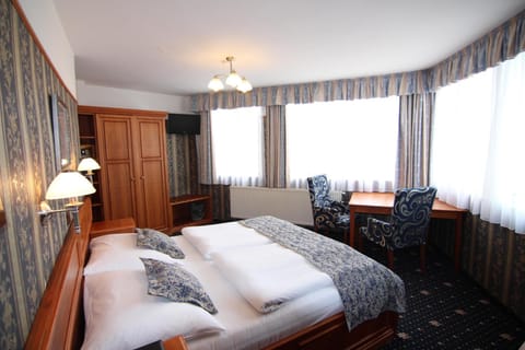 Bedroom, Landmark view
