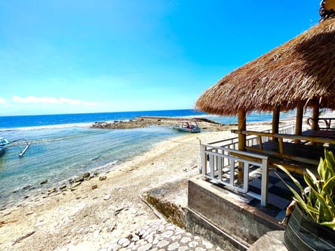 Coastal Inn Penida Campground/
RV Resort in Nusapenida