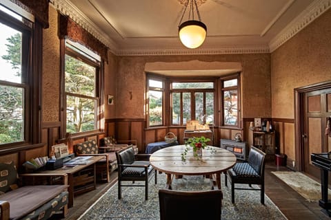 Lobby or reception, Seating area