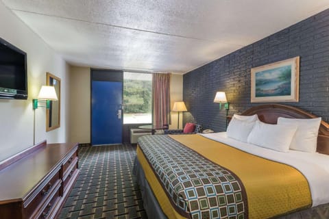 Photo of the whole room, On site