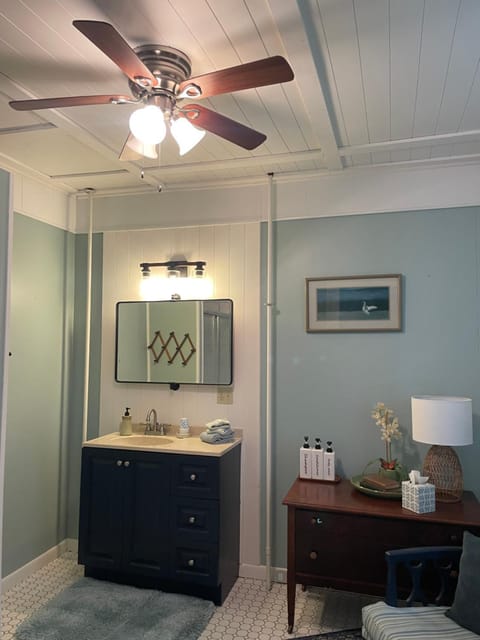 The Cottonwood Inn B&B Bed and Breakfast in Empire