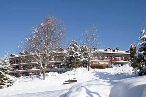 Property building, Winter