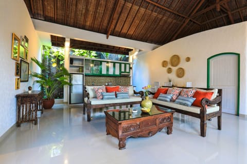 Living room, Other, Decorative detail, Dining area, Area and facilities, Entertainment