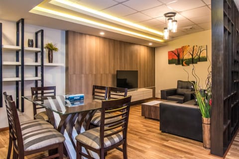 Living room, Seating area, Dining area