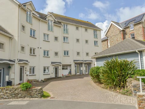 Upper Deck House in Bude