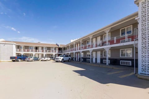 Property building, Parking