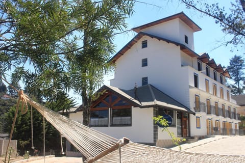 Property building, Day