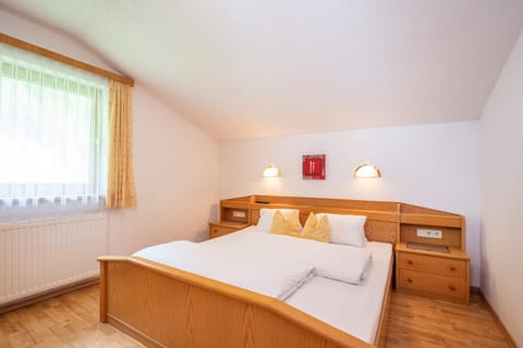 Haus Hugo Bed and Breakfast in Trentino-South Tyrol