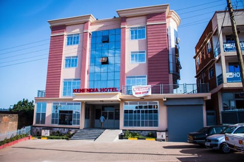 Facade/entrance, Bird's eye view