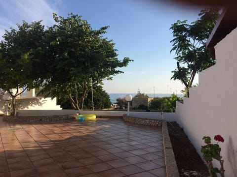 BBQ facilities, Garden, Balcony/Terrace, Sea view