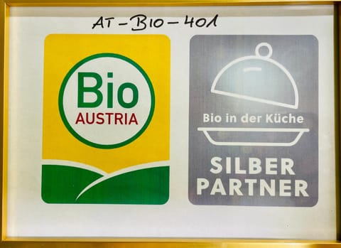 Breakfast, Certificate/Award