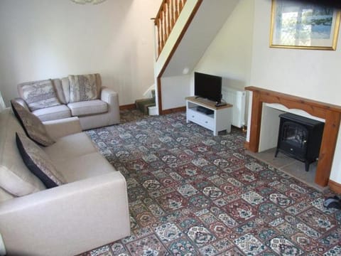 Communal lounge/ TV room, Living room, Seating area