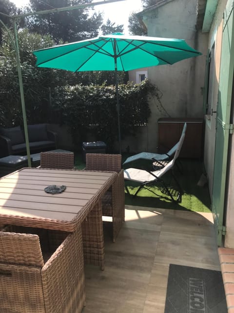 Le Mazet De Lélé House in Saint-Remy-de-Provence