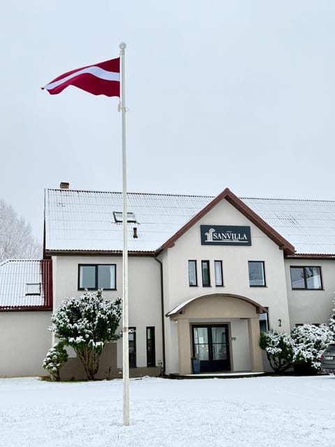 Property building, Day, Winter