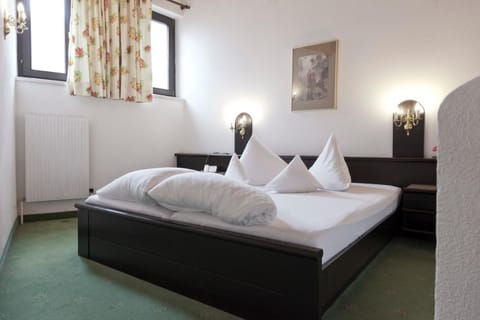 Bed, Decorative detail