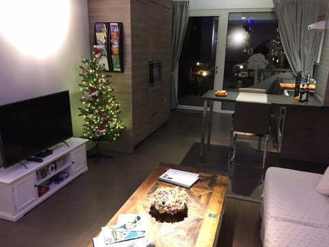 Winter, Living room