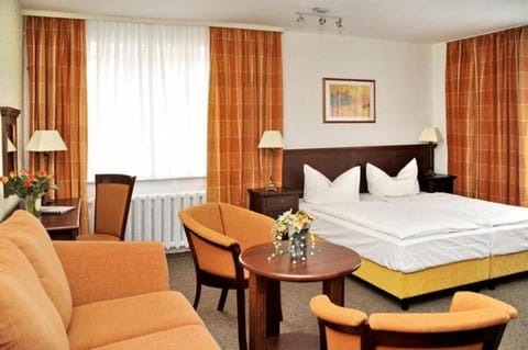 Day, Photo of the whole room