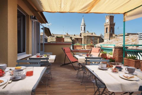 Property building, Balcony/Terrace, City view