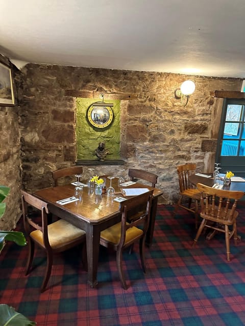 Restaurant/places to eat, Dining area