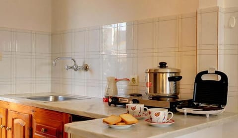 Captain Spiros Studios Bed and Breakfast in Corfu, Greece