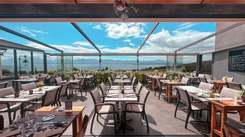 Patio, Restaurant/places to eat, Breakfast