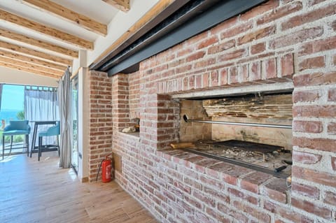 Golden Haven Villa in Tisno