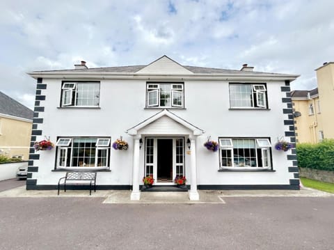 The White House B & B Bed and Breakfast in Kenmare