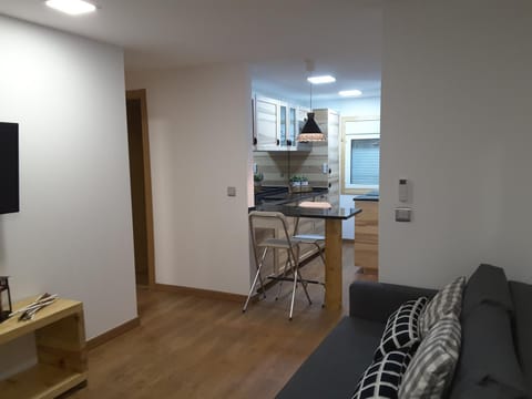 Communal lounge/ TV room, Communal kitchen