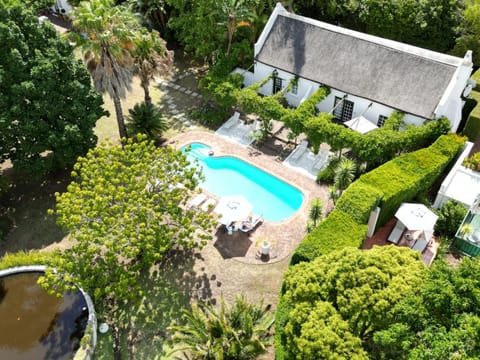 Property building, Garden, Pool view, Swimming pool